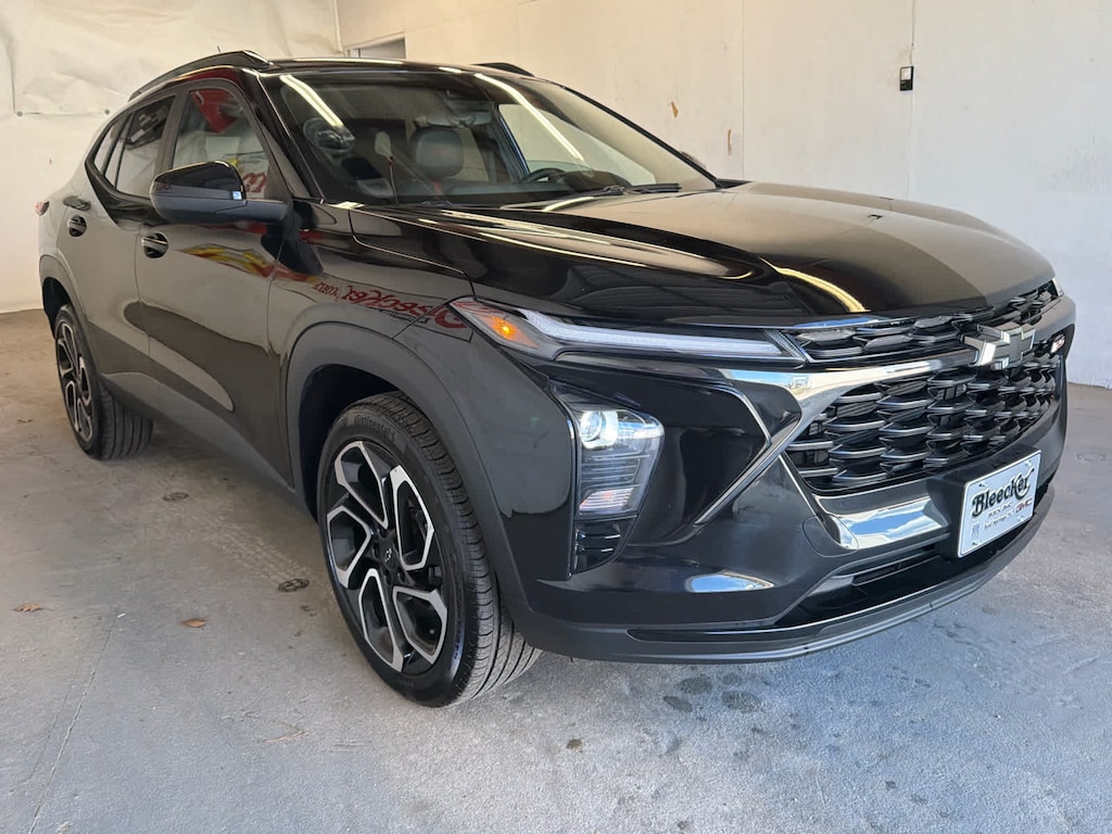 Used 2024 Chevrolet Trax 2RS SUV