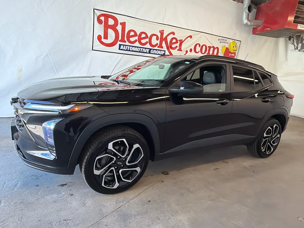 Used 2024 Chevrolet Trax 2RS SUV