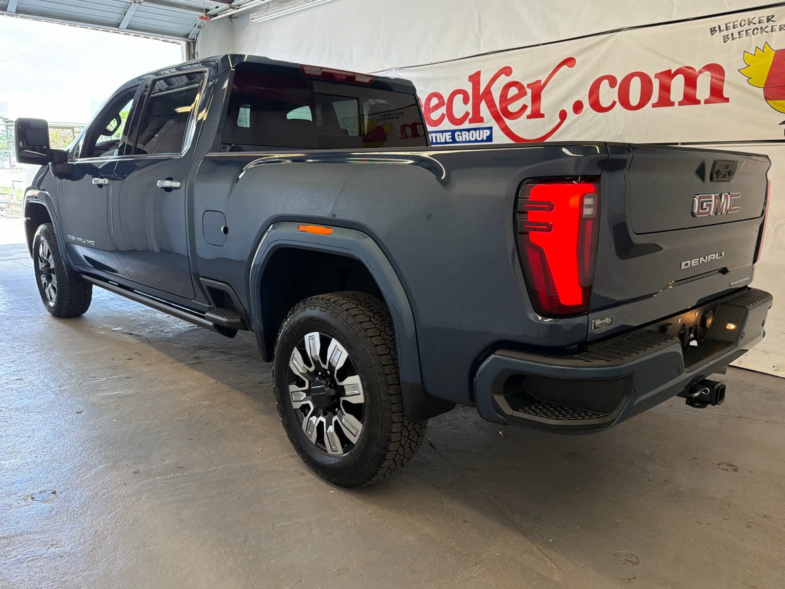2026 GMC Sierra 2500HD Denali - Photo 10