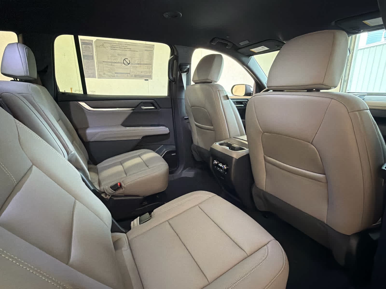 2027 GMC Acadia Elevation - Photo 32