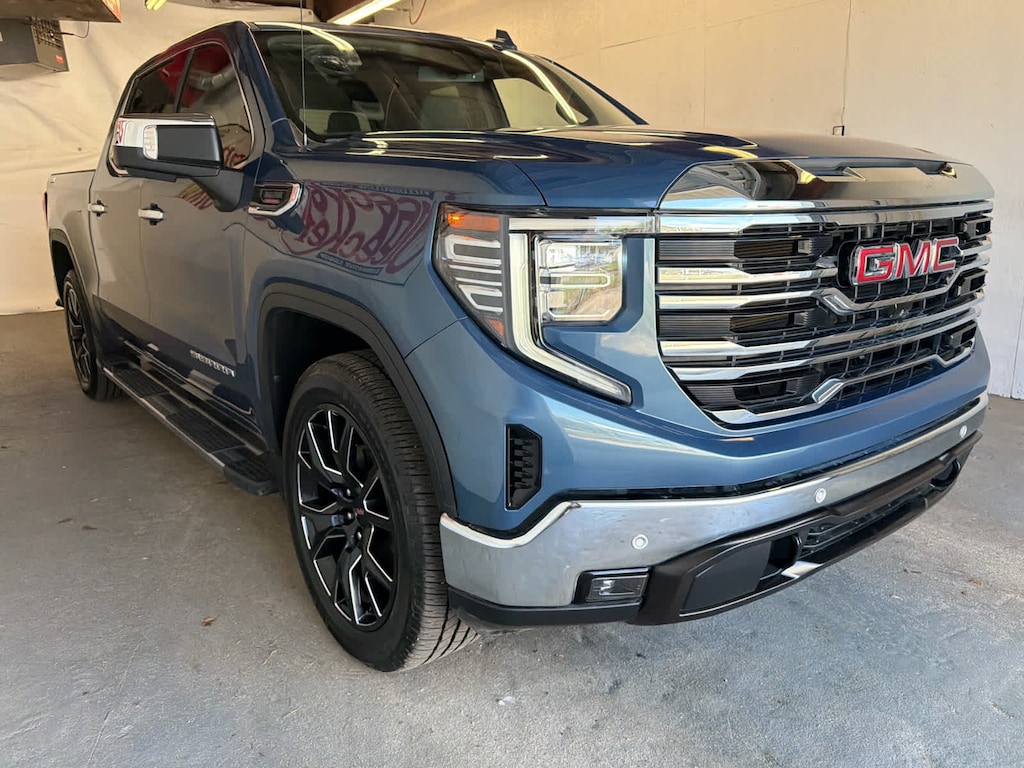 Used 2024 GMC Sierra 1500 SLT Truck Crew Cab