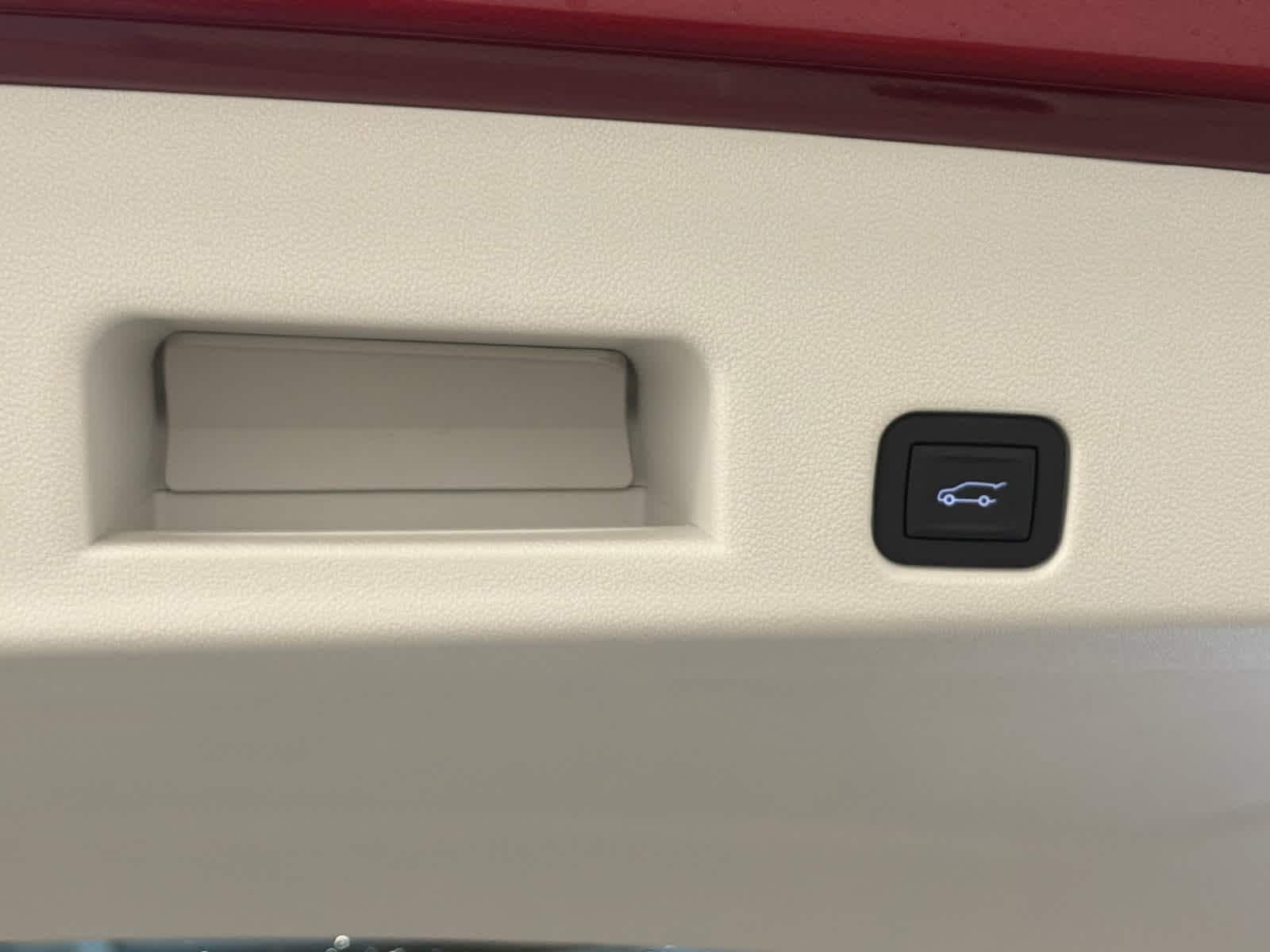 2026 GMC Acadia Denali - Photo 8