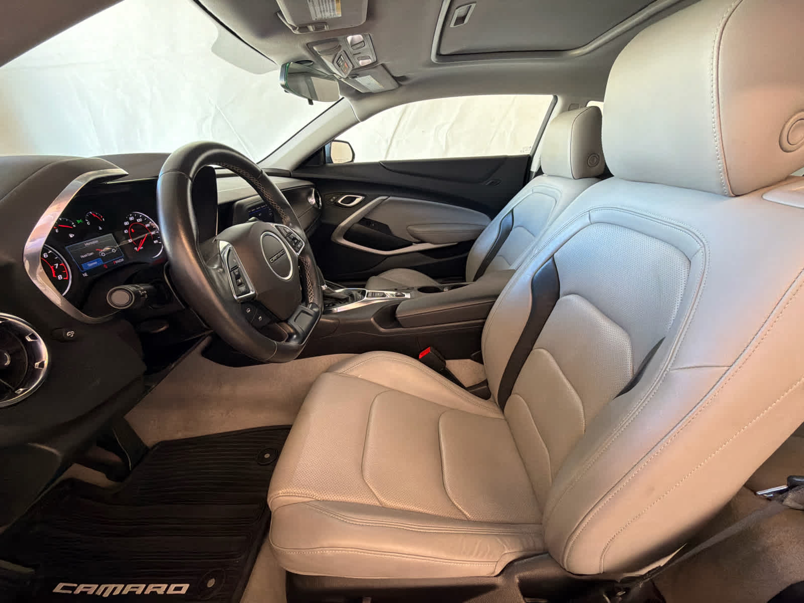 2023 Chevrolet Camaro 2LT - Photo 12