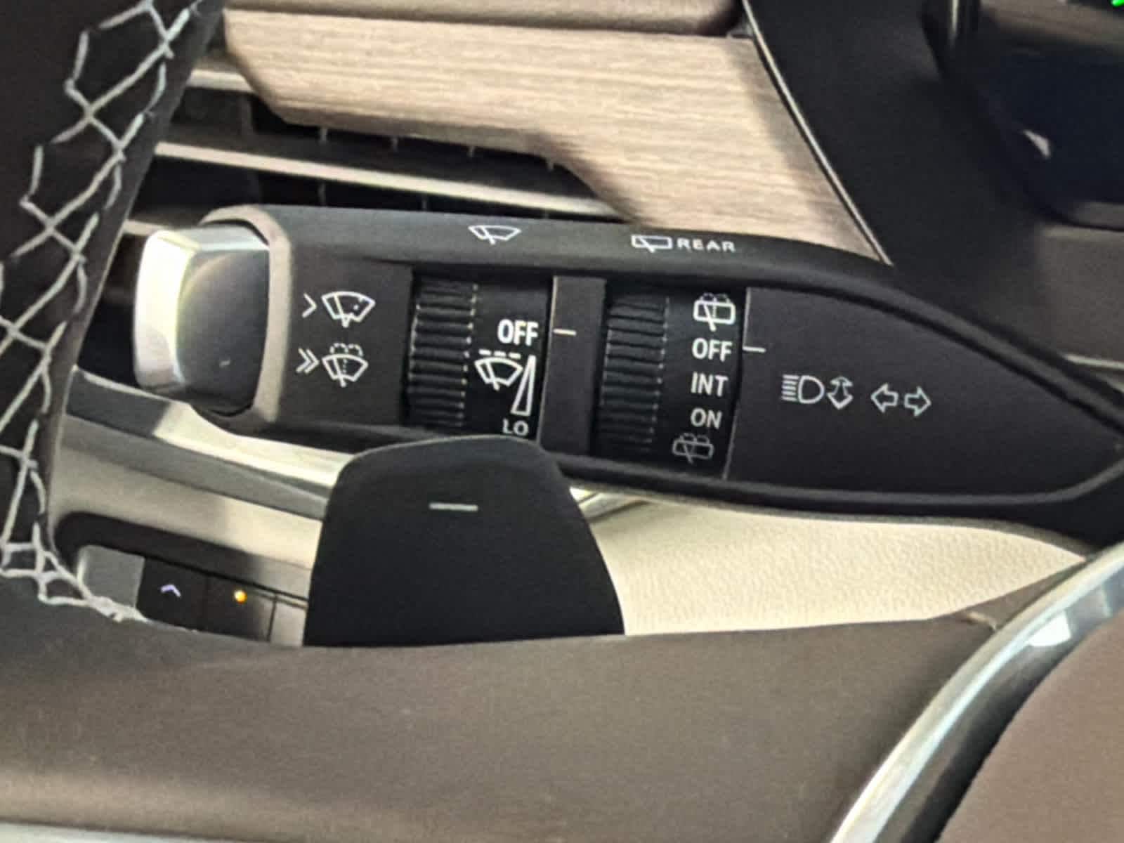 2026 GMC Acadia Denali - Photo 45