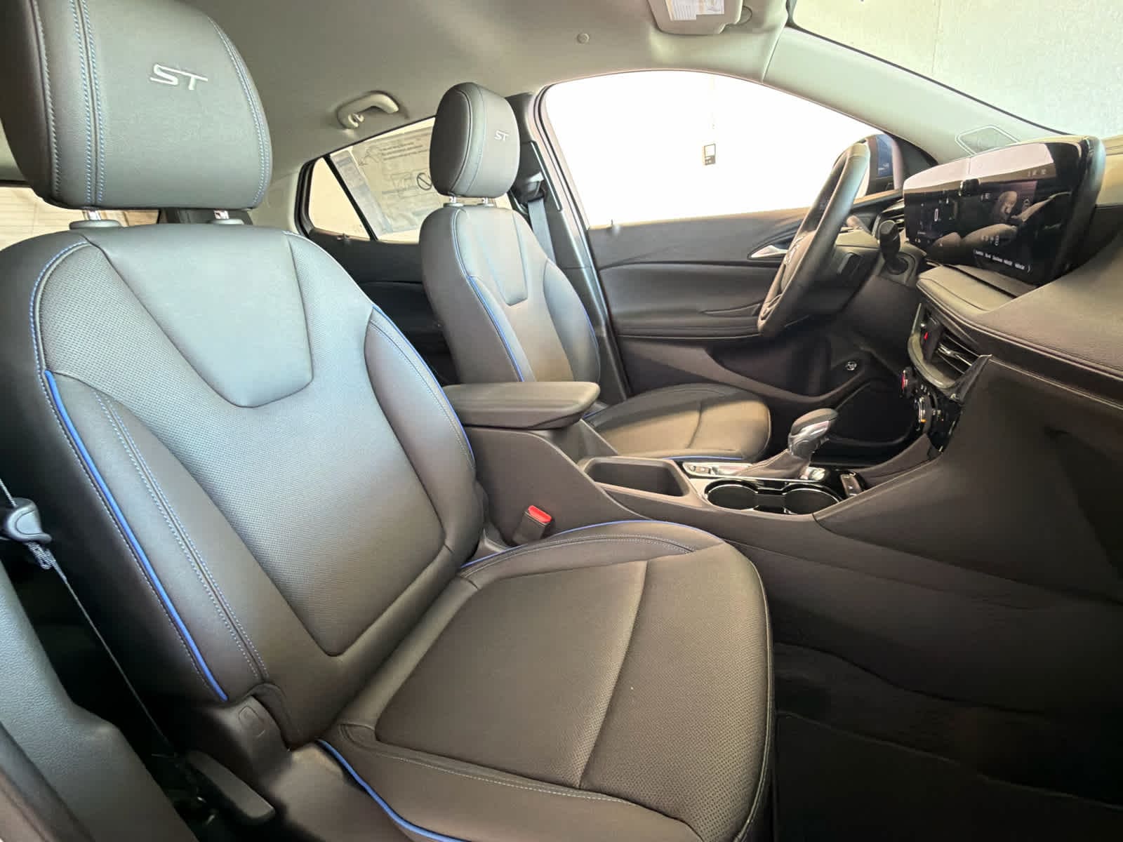 2026 Buick Encore GX Sport Touring - Photo 25