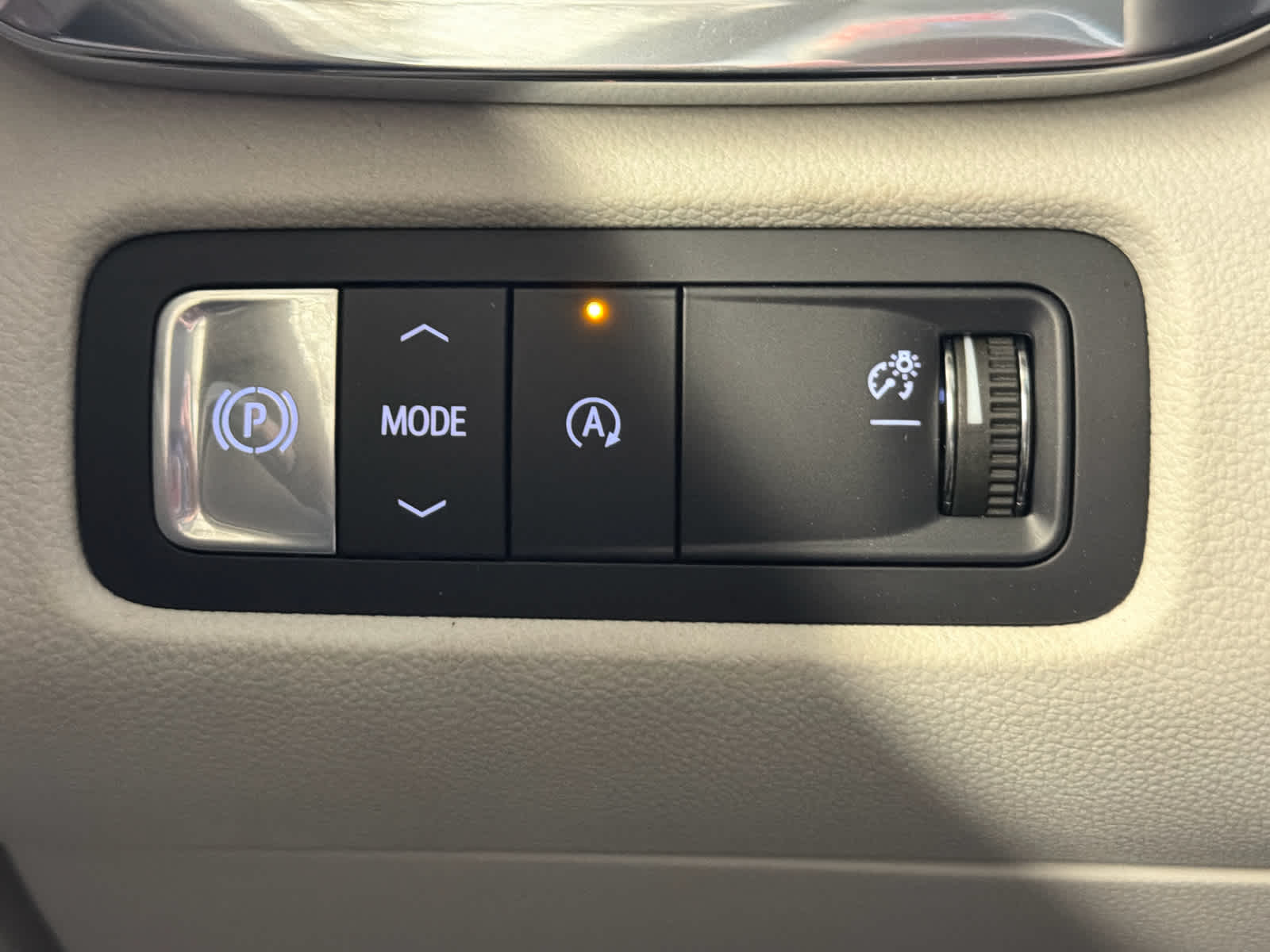 2026 GMC Acadia Denali - Photo 47