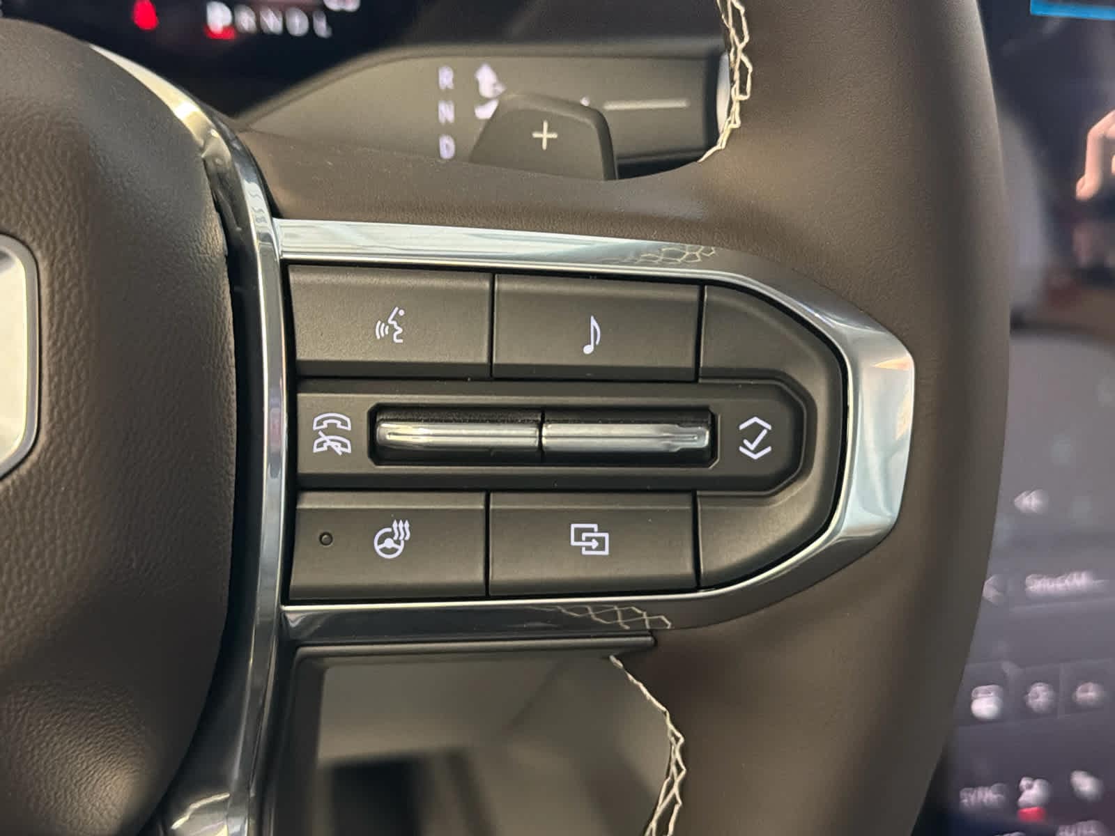 2026 GMC Acadia Denali - Photo 43
