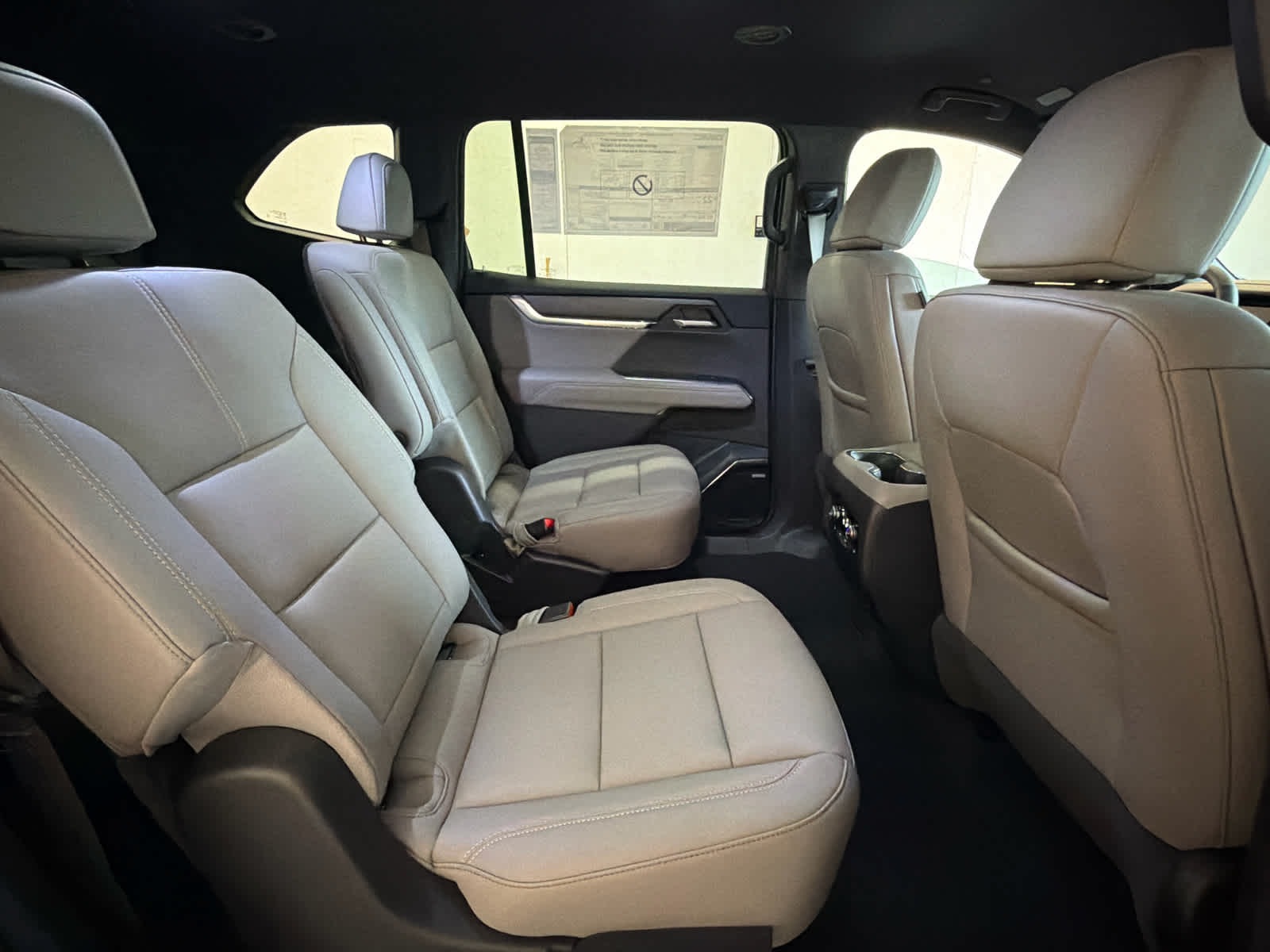 2027 GMC Acadia Elevation - Photo 31