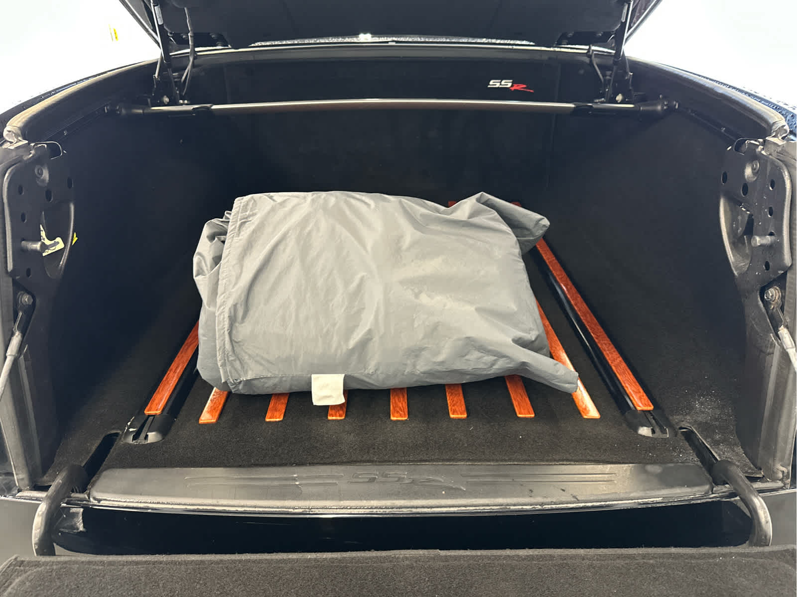 2004 Chevrolet SSR LS - Photo 14