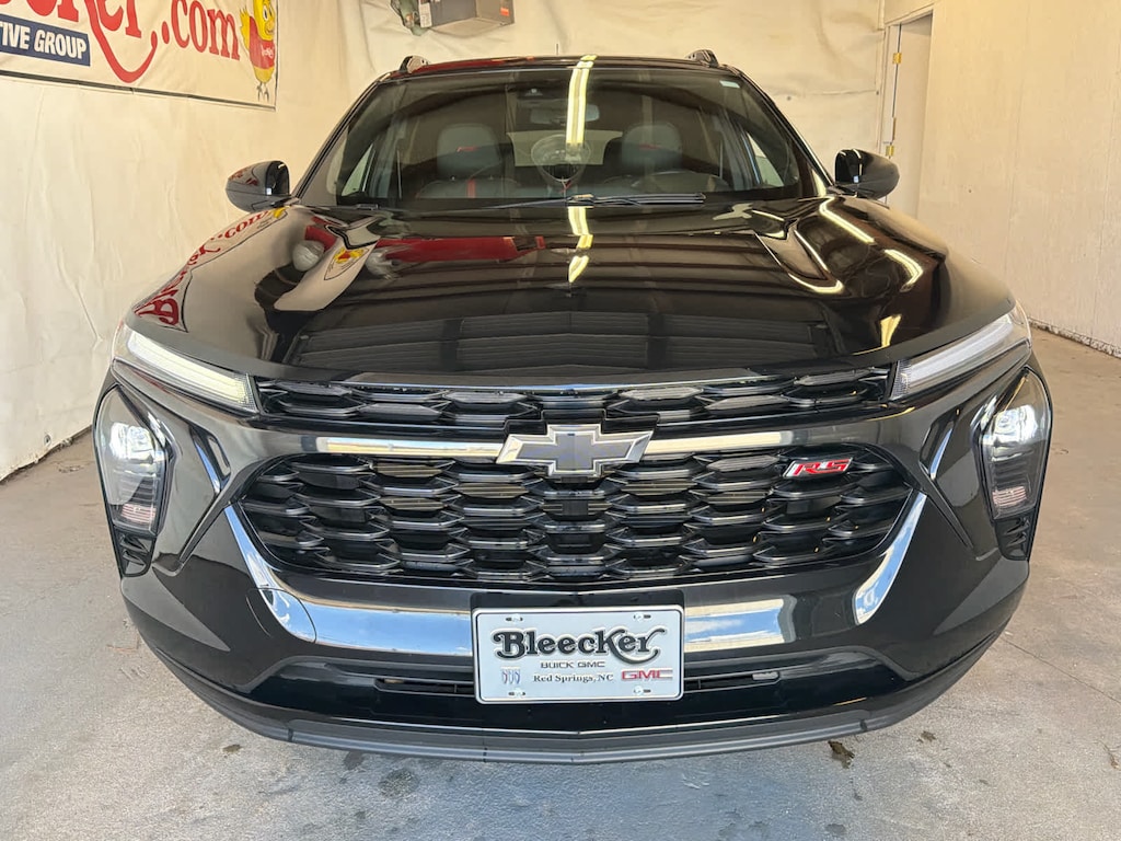 Used 2024 Chevrolet Trax 2RS SUV
