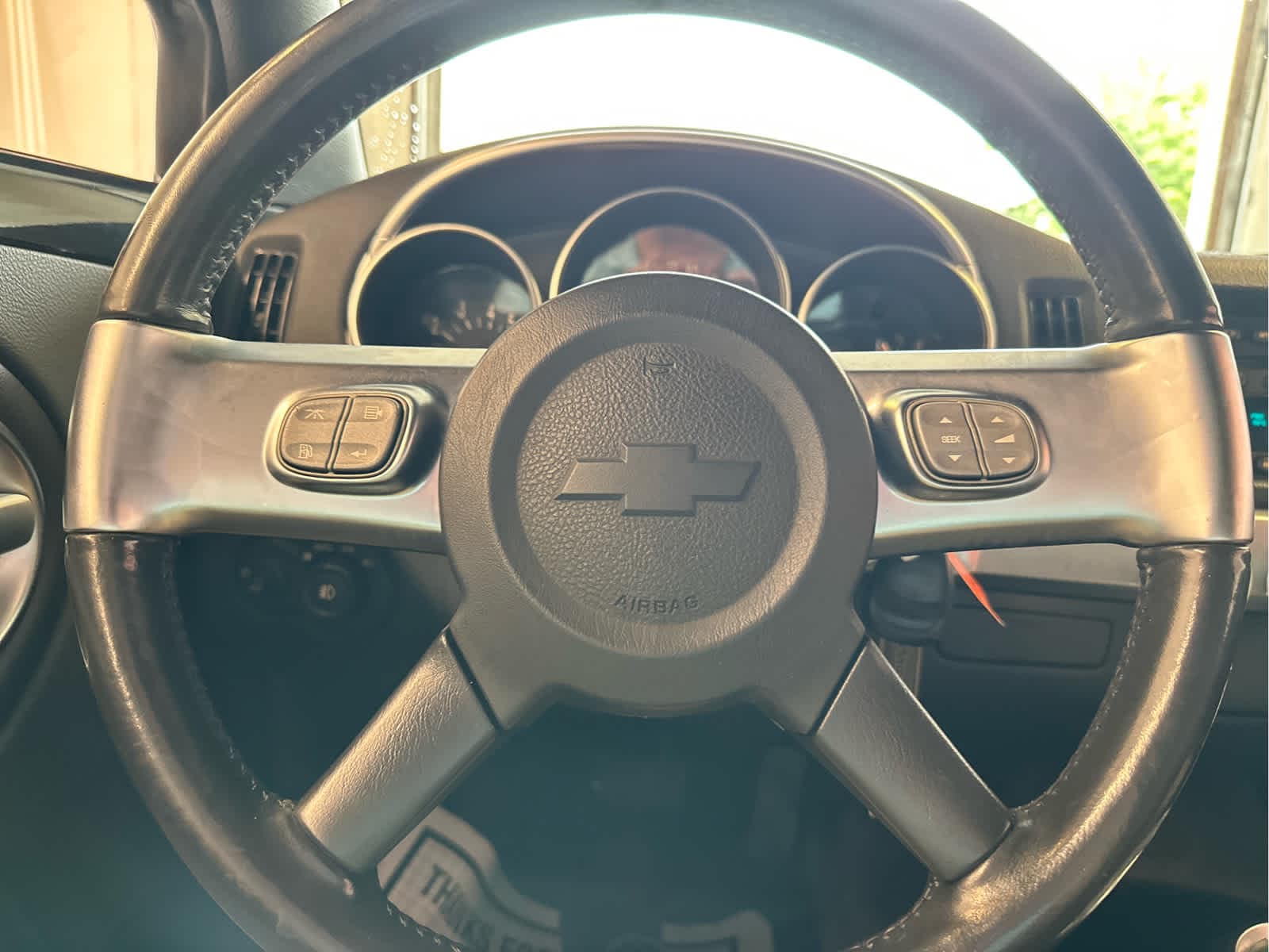 2004 Chevrolet SSR LS - Photo 28