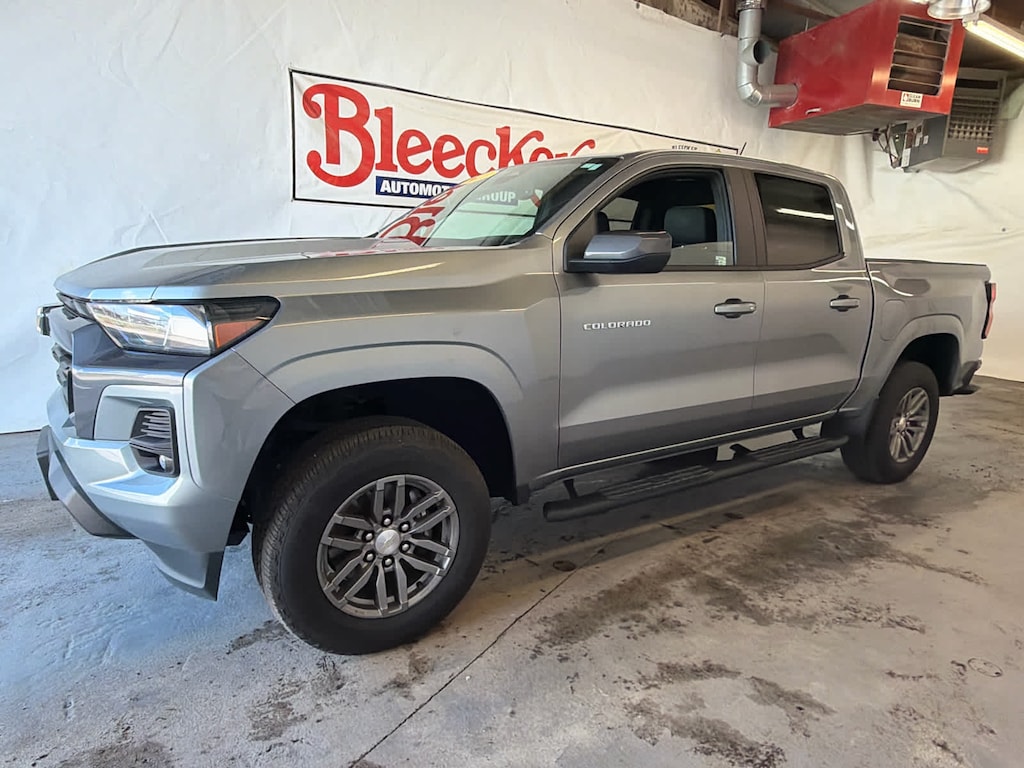 Used 2023 Chevrolet Colorado 2WD LT Truck Crew Cab