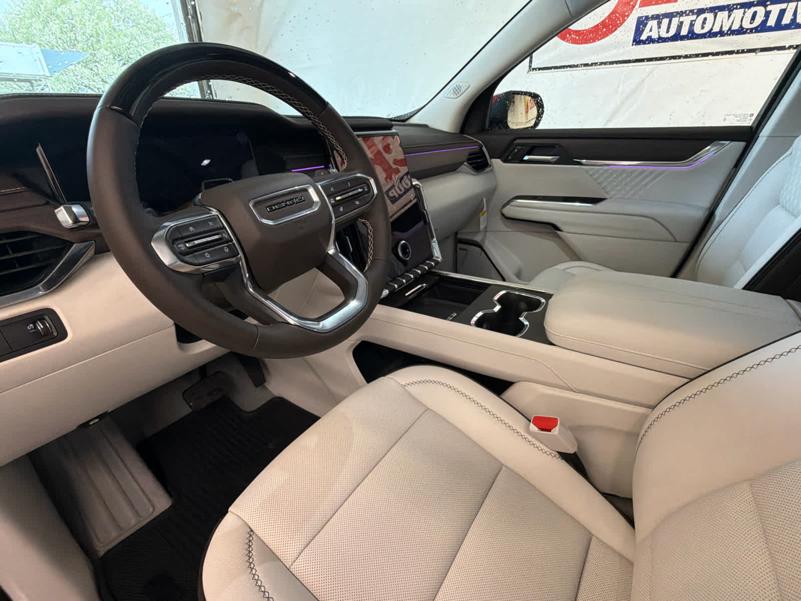 2026 GMC Acadia Denali - Photo 16