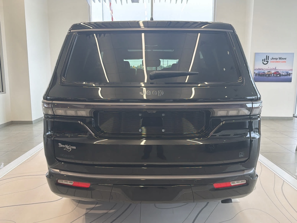 New 2026 Jeep Grand Wagoneer Base Sport Utility