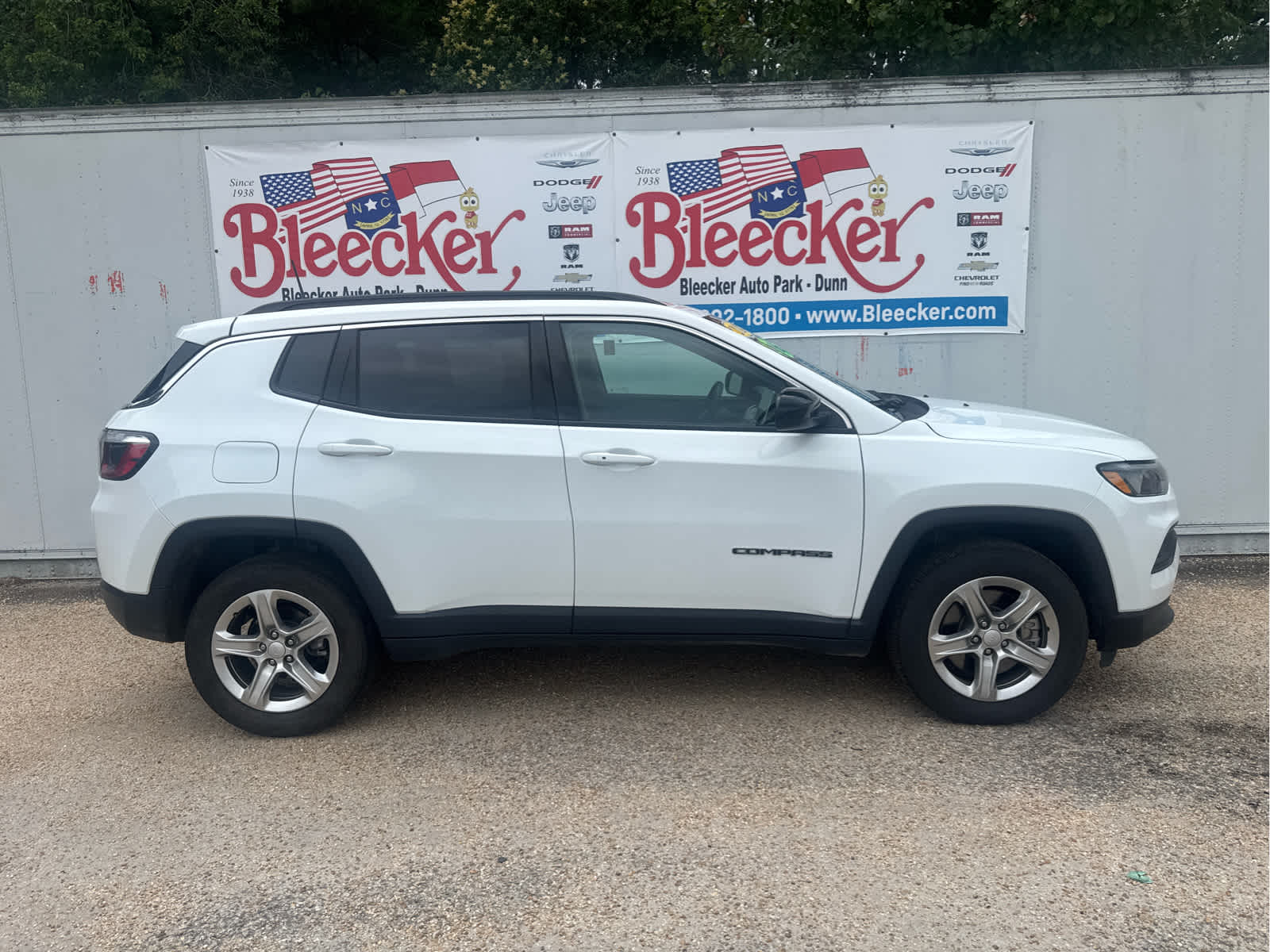 Used 2024 Jeep Compass Latitude with VIN 3C4NJDBN4RT605285 for sale in Dunn, NC