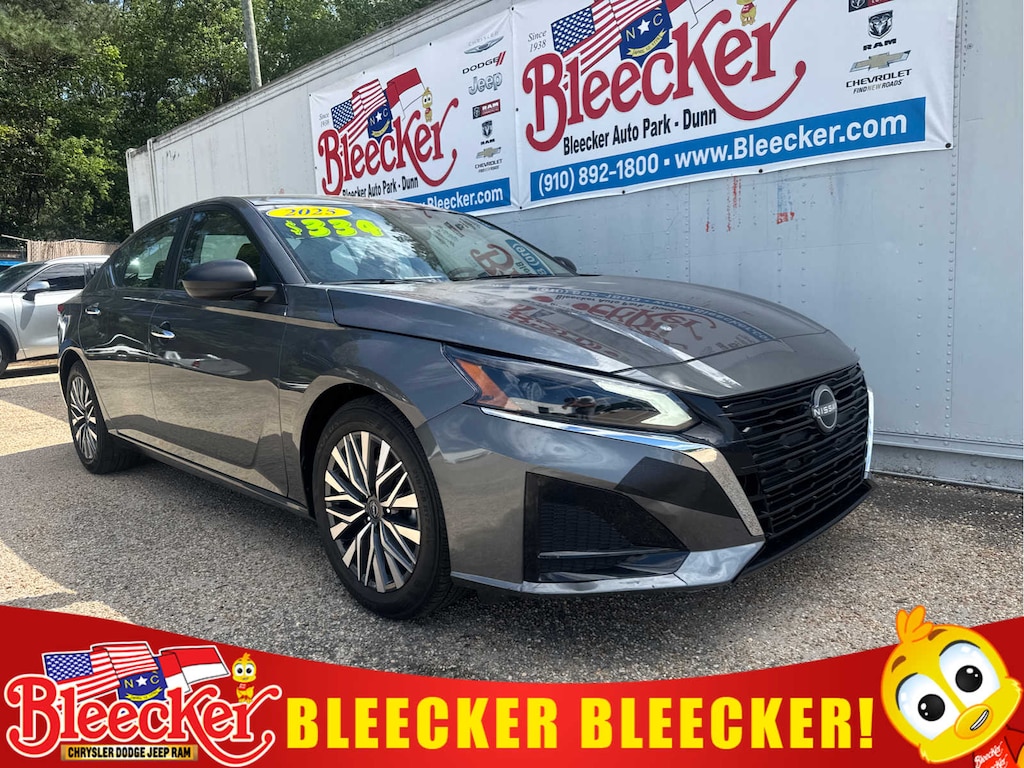 Used 2025 Nissan Altima SV Sedan