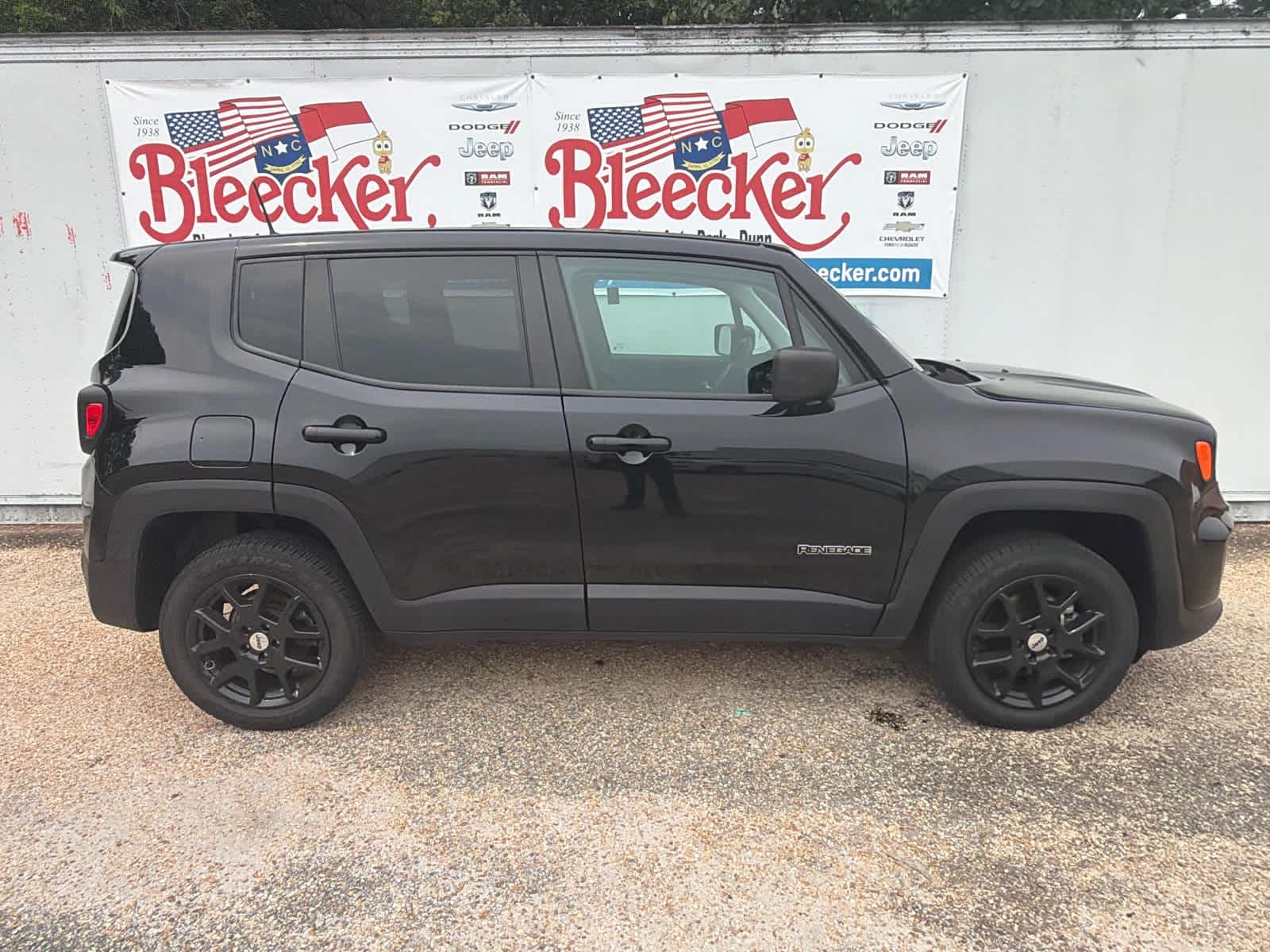 Used 2023 Jeep Renegade Latitude with VIN ZACNJDB1XPPP70756 for sale in Dunn, NC