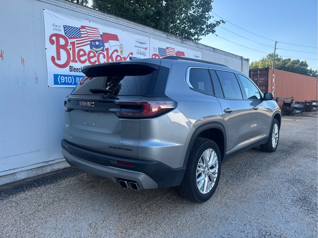 Used 2024 GMC Acadia Elevation SUV