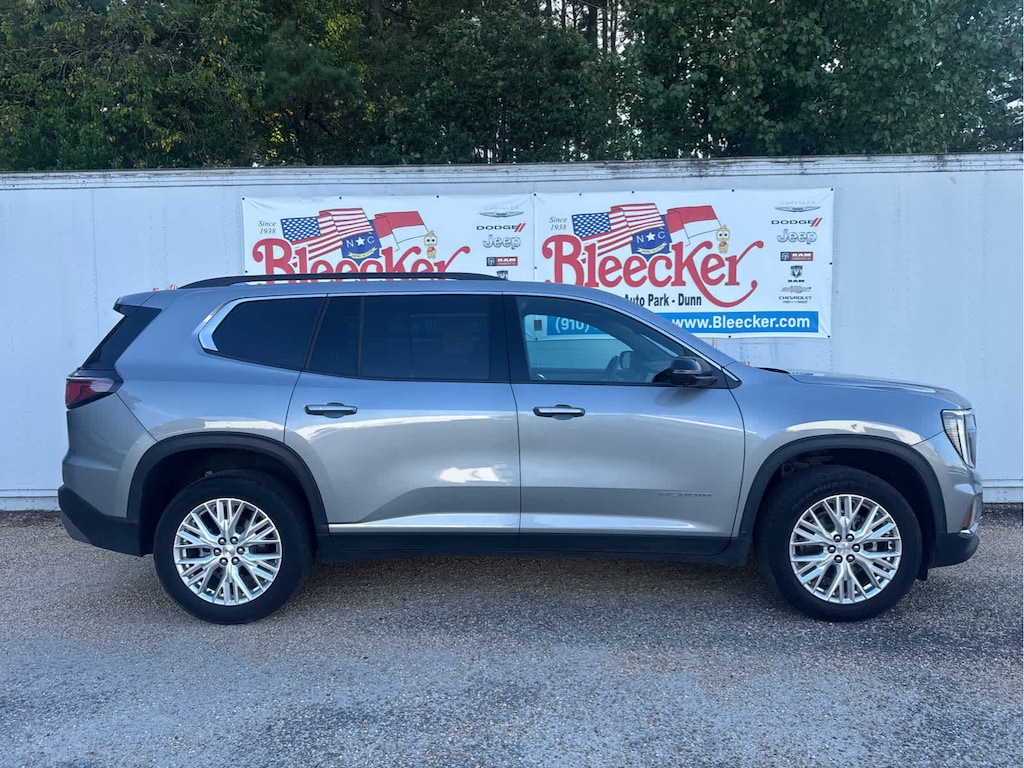 Used 2024 GMC Acadia Elevation SUV