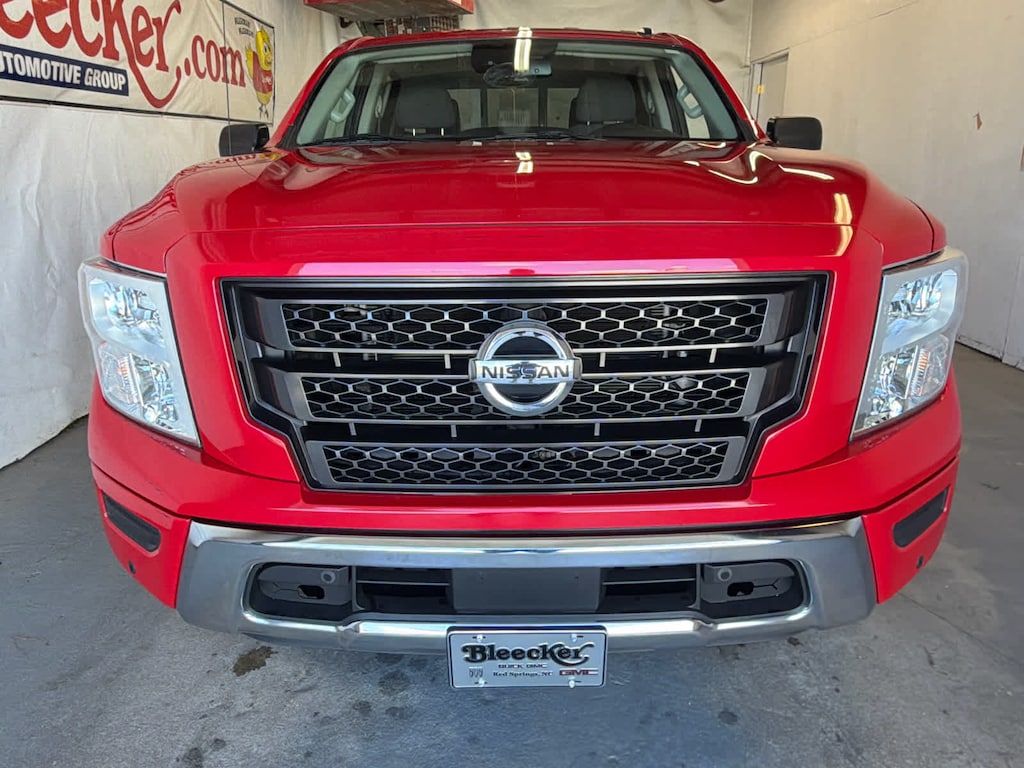 Used 2021 Nissan Titan SV Truck Crew Cab