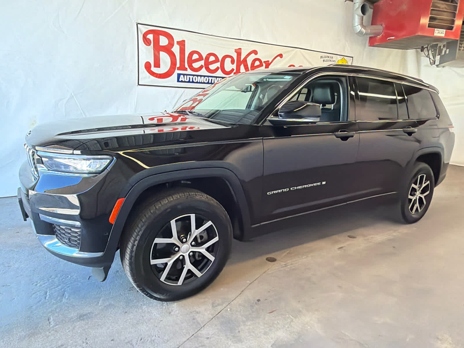 Used 2023 Jeep Grand Cherokee L Limited SUV