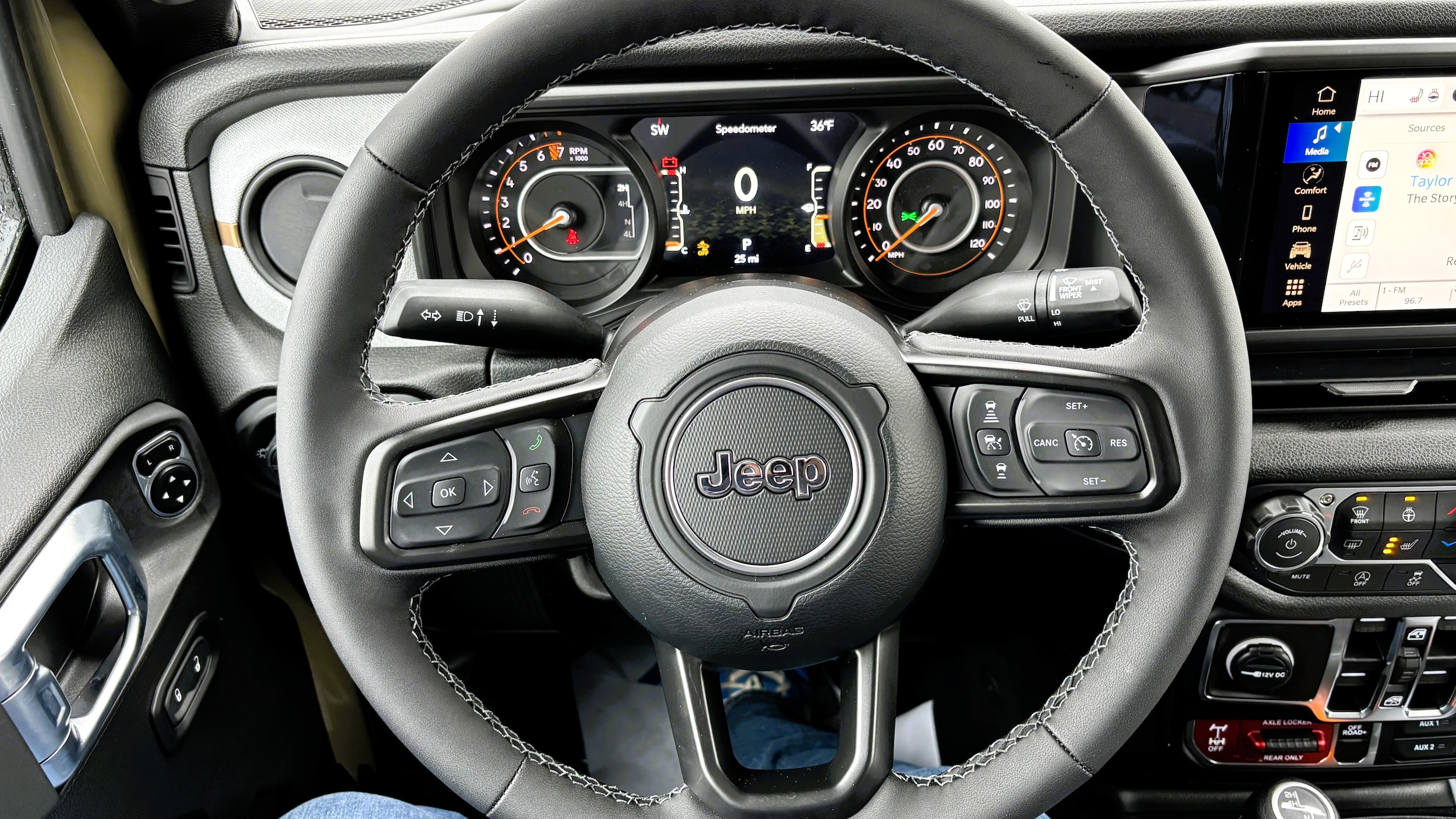2026 Jeep Gladiator Willys - Photo 12