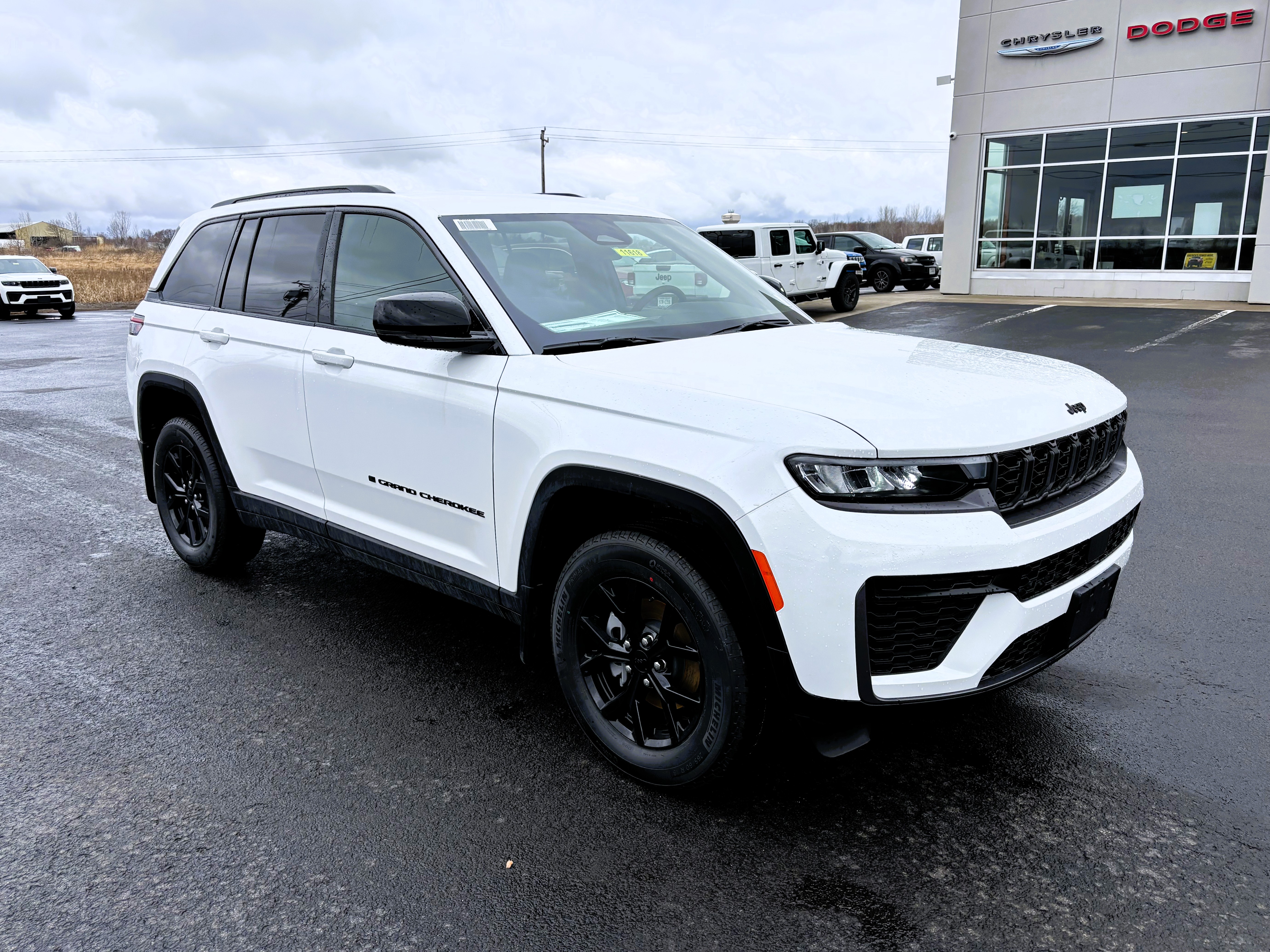 New 2026 Jeep Grand Cherokee LAREDO ALTITUDE 4X4 Sport Utility