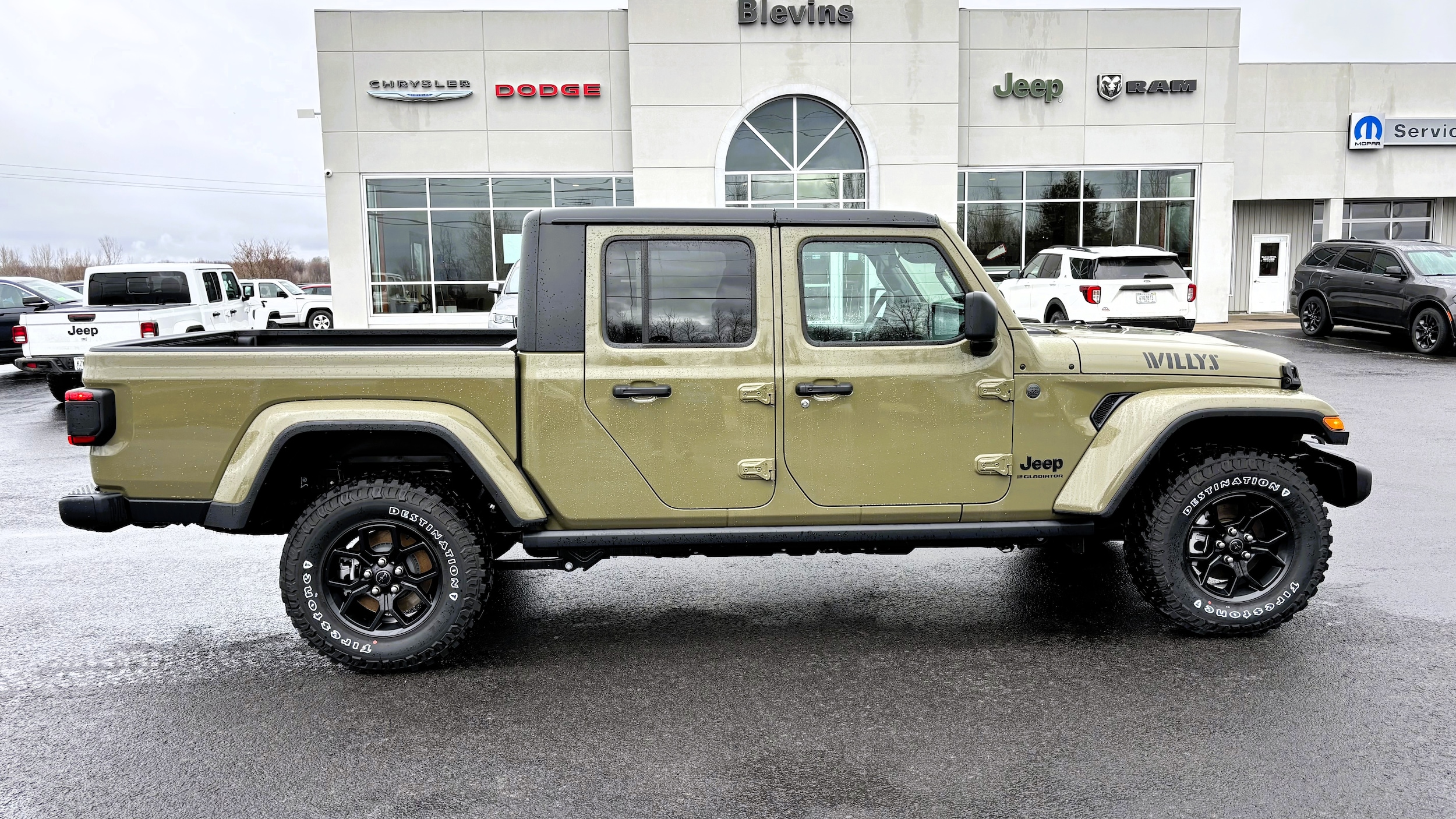 2026 Jeep Gladiator Willys - Photo 8