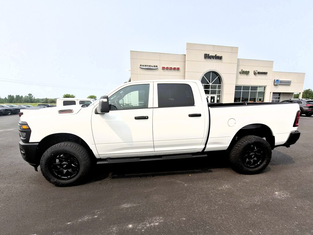 New 2026 Ram 2500 TRADESMAN CREW CAB 4X4 6'4 BOX Pickup