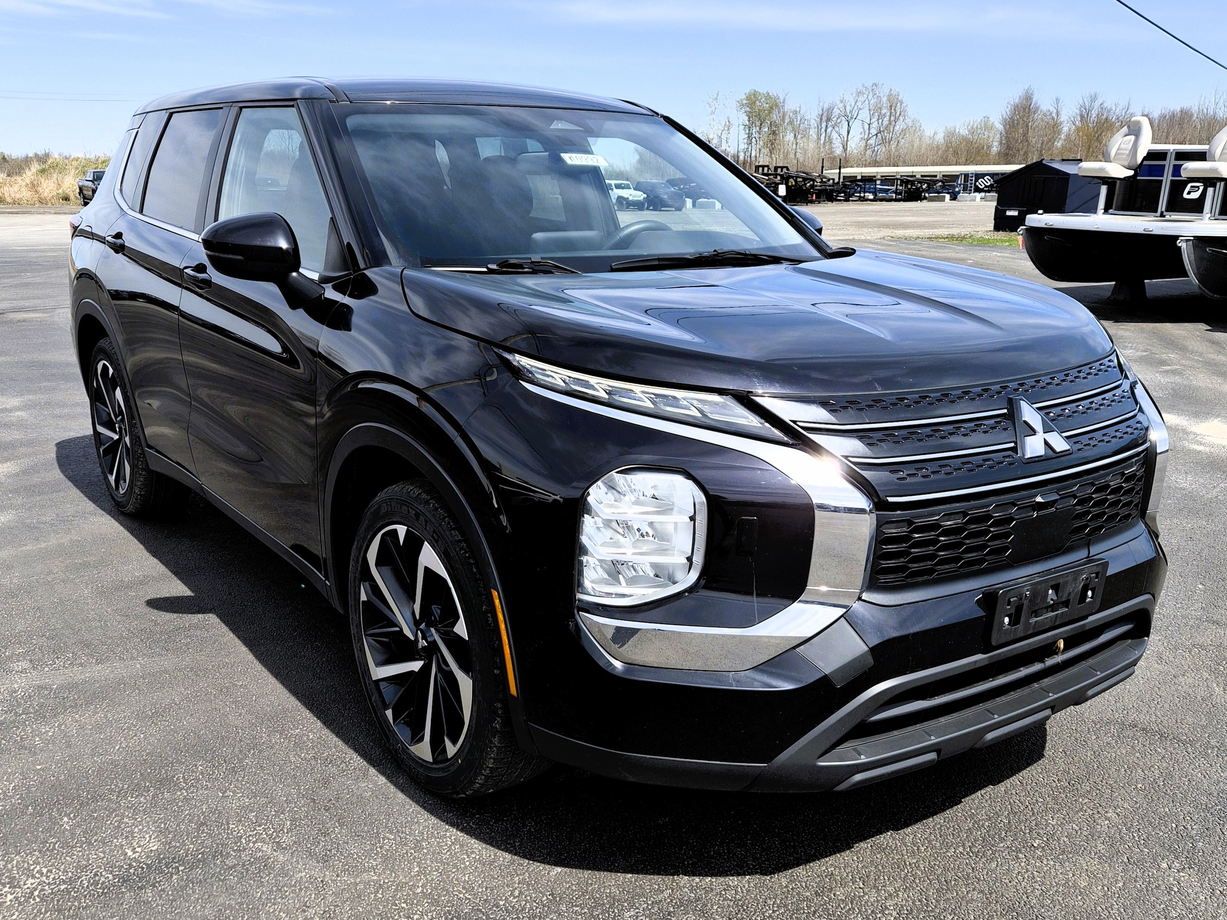 Used 2022 Mitsubishi Outlander ES with VIN JA4J4TA88NZ061981 for sale in Ogdensburg, NY