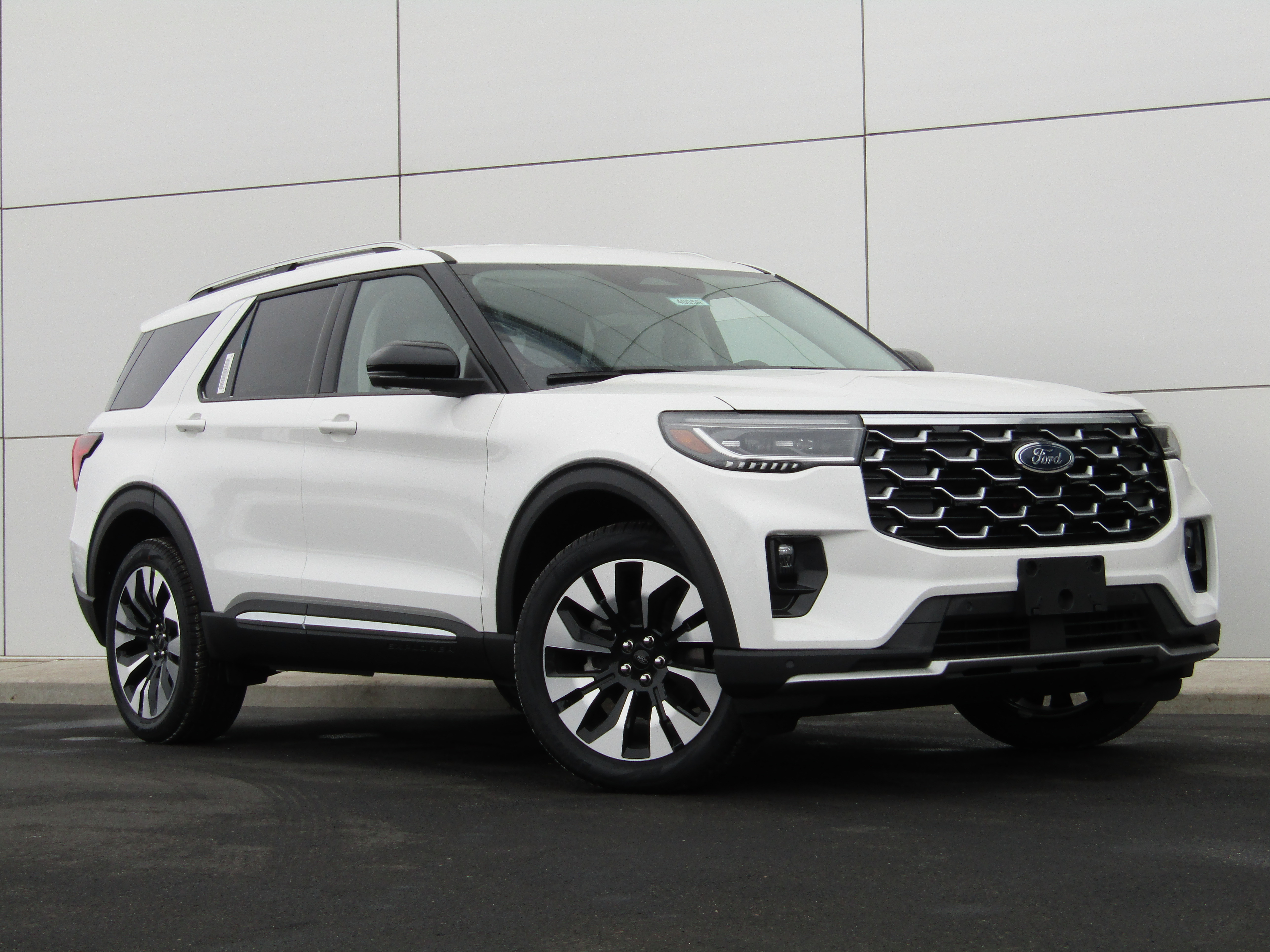 2026 Ford Explorer Platinum SUV