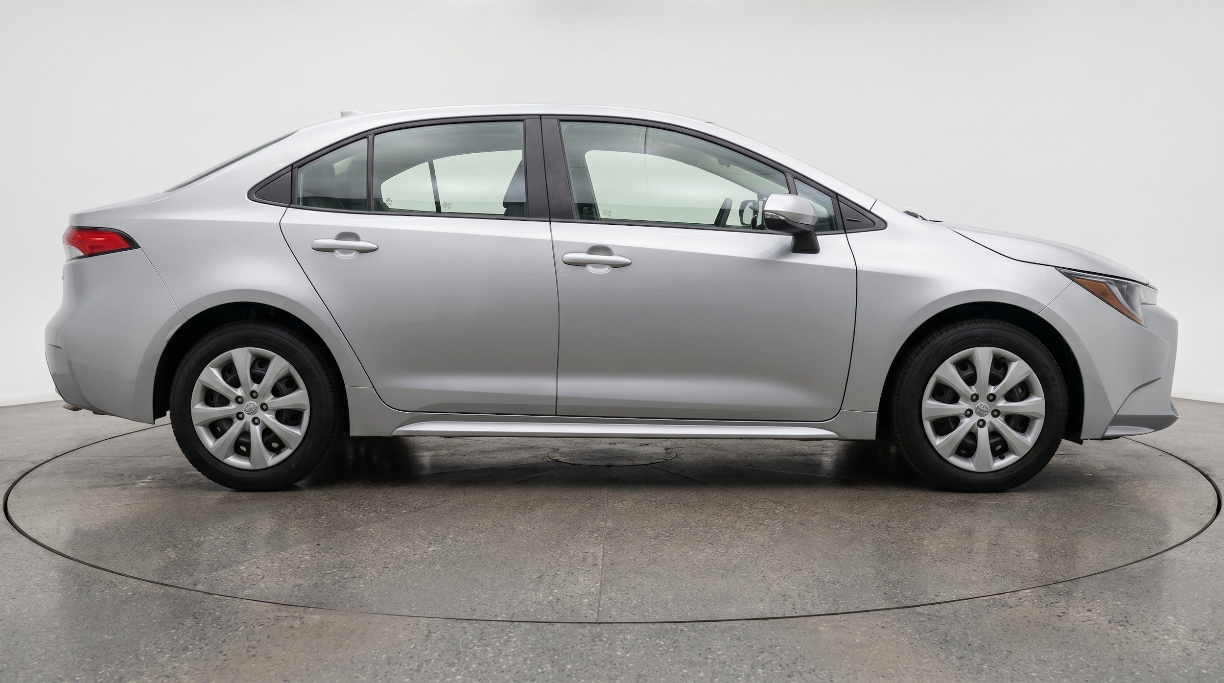 Thumbnail: 2025 Toyota Corolla - 10