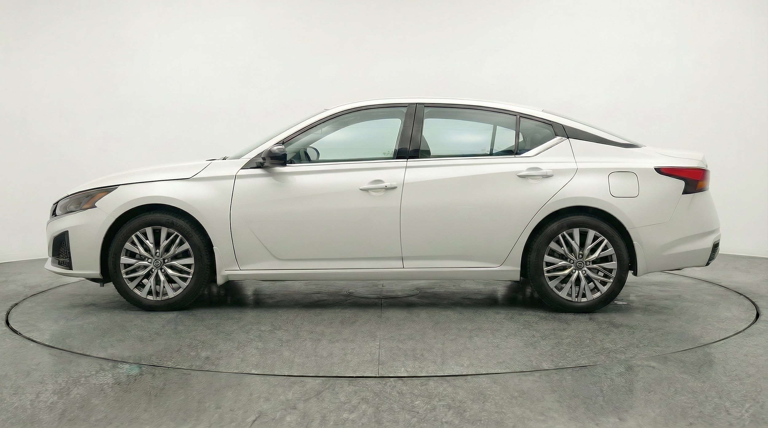 Thumbnail: 2026 Nissan Altima - 5