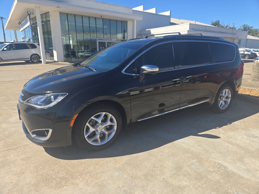 Used 2020 Chrysler Pacifica Limited Van Passenger Van