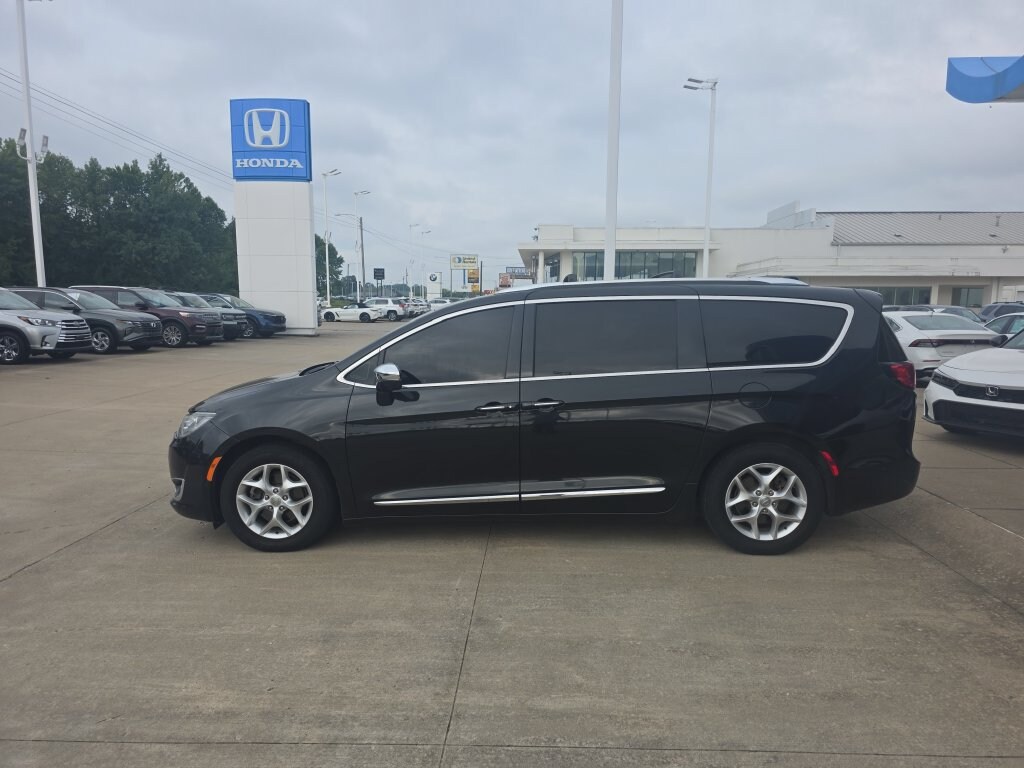Used 2020 Chrysler Pacifica Limited Van Passenger Van