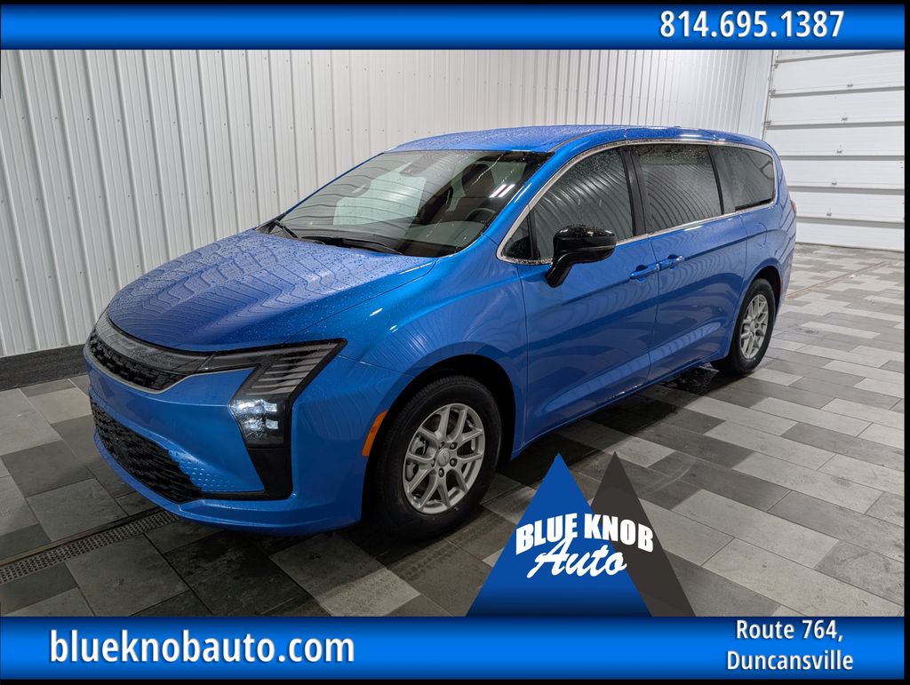 2027 Chrysler Pacifica Select