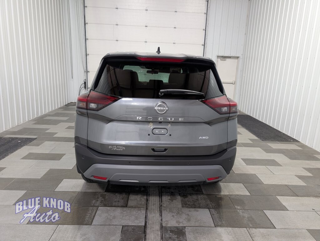 Used 2023 Nissan Rogue S SUV