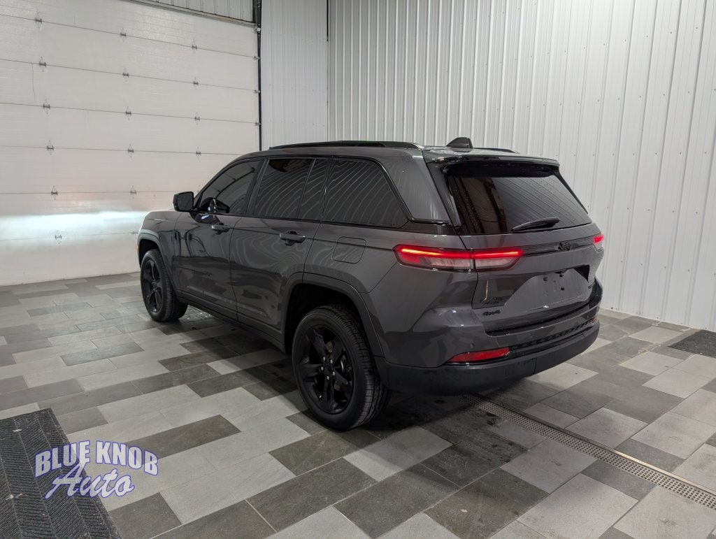 Used 2023 Jeep Grand Cherokee Limited SUV