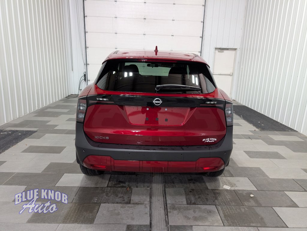Used 2025 Nissan Kicks SV SUV