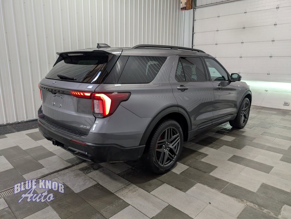Used 2025 Ford Explorer ST-Line SUV