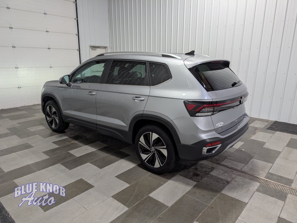 Used 2025 Volkswagen Taos 1.5T SE SUV