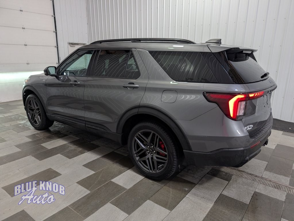 Used 2025 Ford Explorer ST-Line SUV