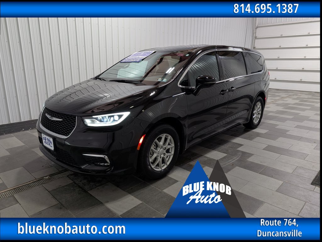 Used 2026 Chrysler Pacifica Select Minivan/Van