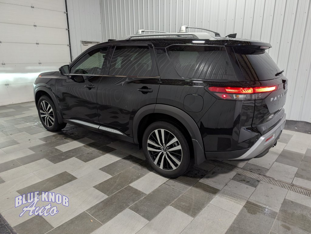 Used 2025 Nissan Pathfinder Platinum SUV