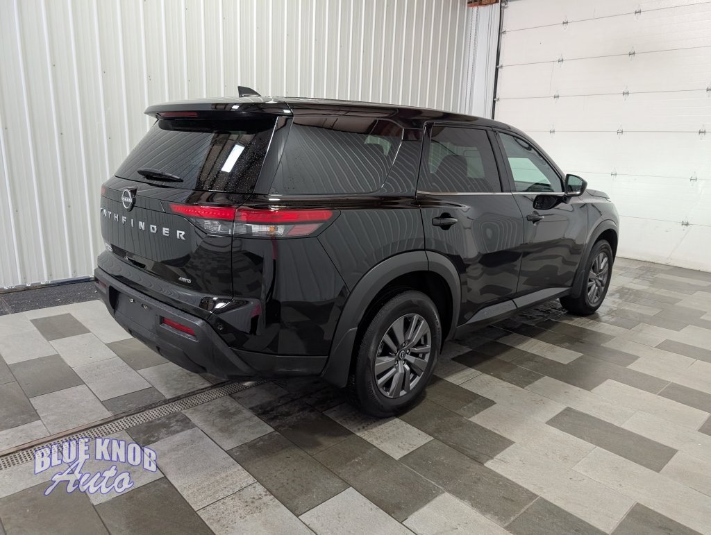Used 2025 Nissan Pathfinder S SUV