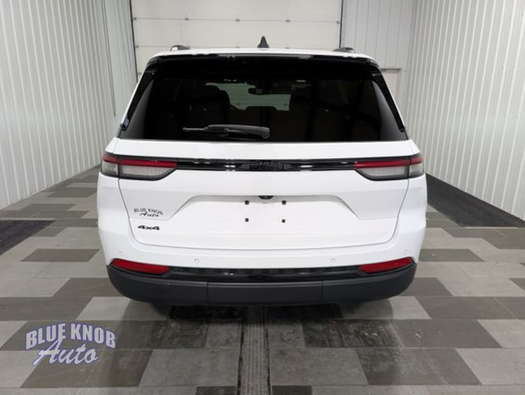 Used 2023 Jeep Grand Cherokee Altitude X SUV