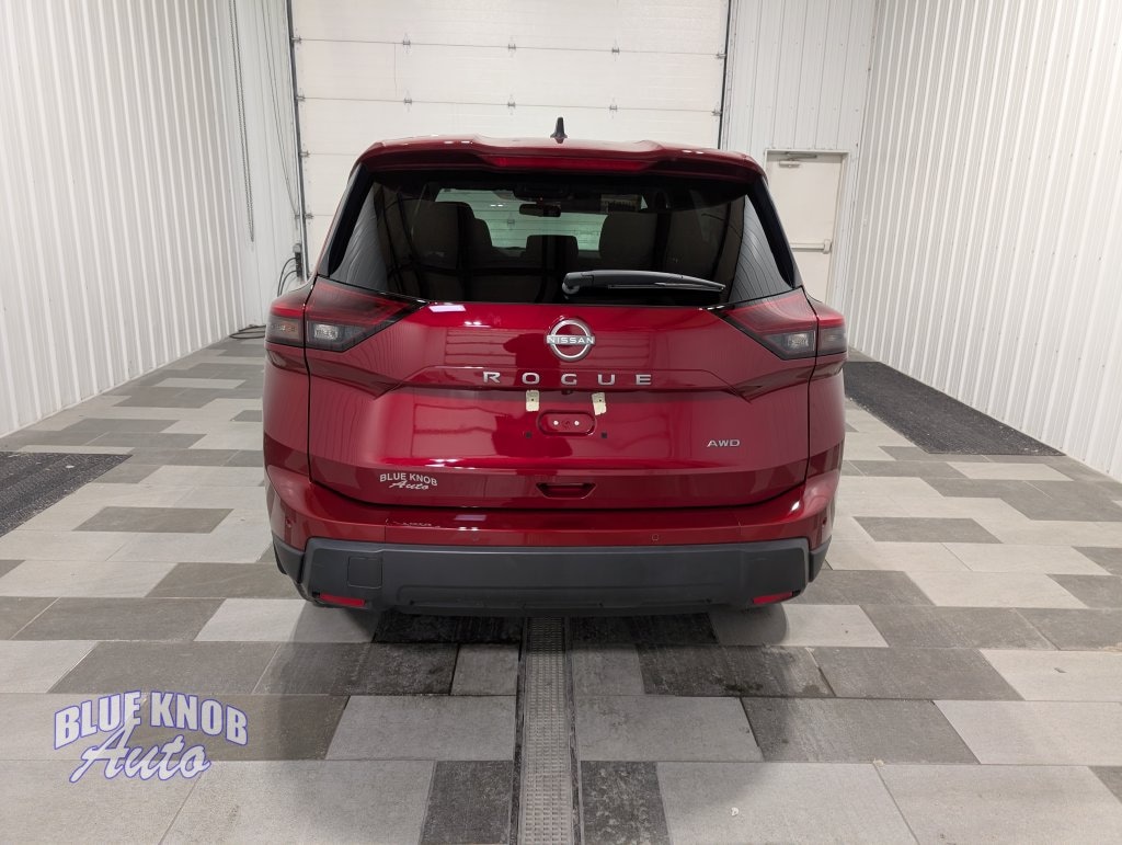 Used 2024 Nissan Rogue S SUV