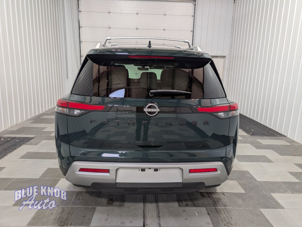 Used 2025 Nissan Pathfinder SL SUV