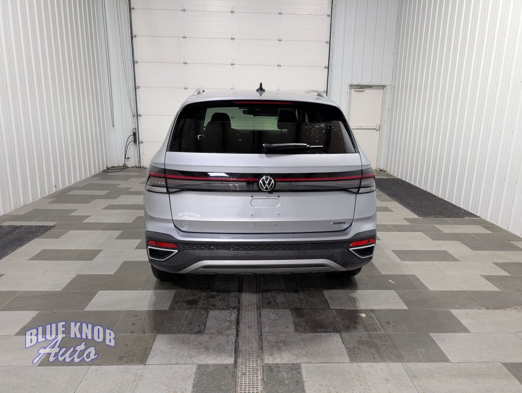 Used 2025 Volkswagen Taos 1.5T SE SUV