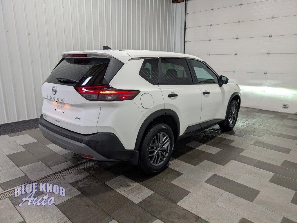 Used 2023 Nissan Rogue S SUV